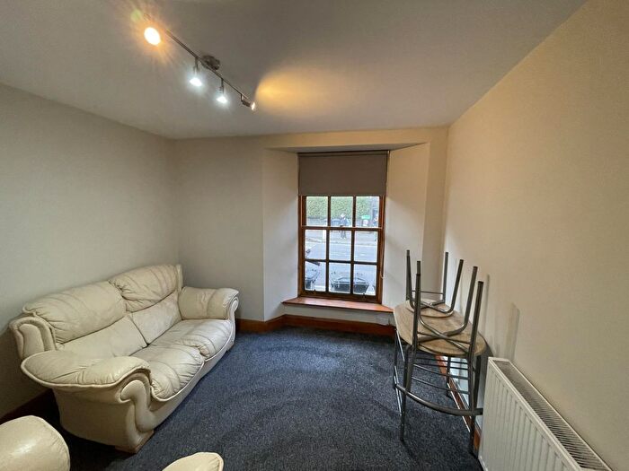 2 Bedroom Flat To Rent In Perth Road, Dundee, DD1