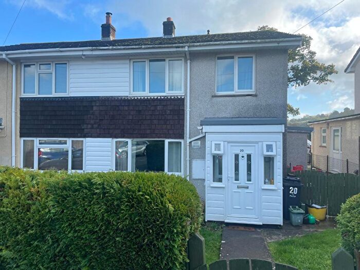 3 Bedroom Semi-Detached House For Sale In Cae Porth, Llangynidr, Crickhowell, Powys, NP8