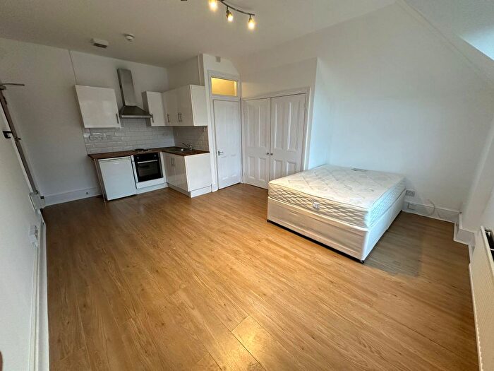 Studio To Rent In Fawley Road, West Hampstead, London, NW6