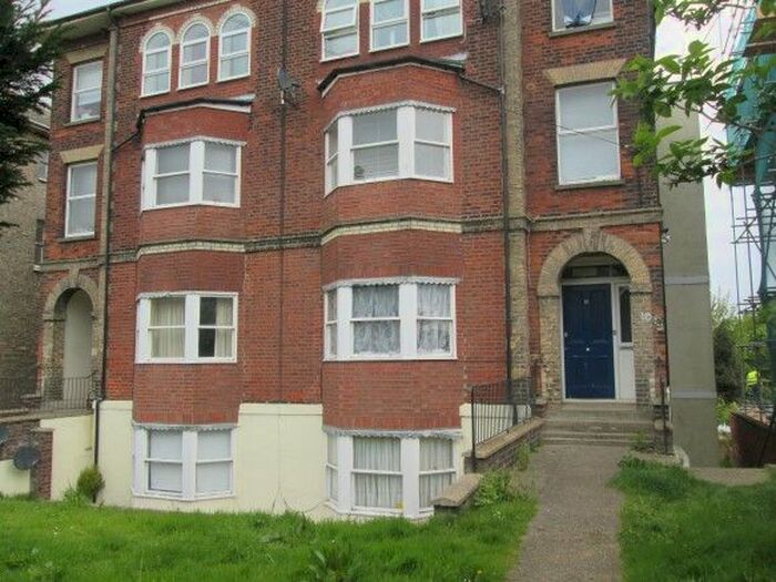 2 Bedroom Flat To Rent In Cliff Road, Dovercourt, Harwich CO12