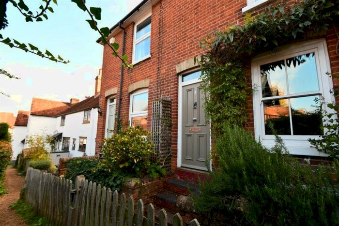 2 Bedroom Cottage To Rent In Bedroom End Of Terrace Cottage In Godalming, GU7