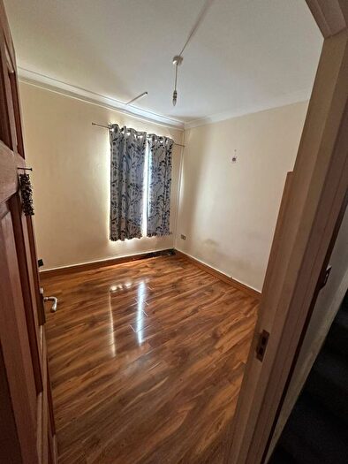 2 Bedroom Flat To Rent In Ilford, Greater London, IG1