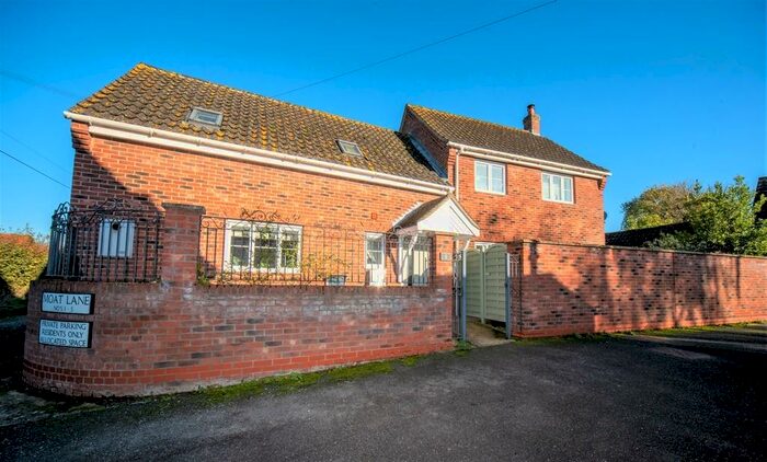 3 Bedroom Detached House For Sale In New Buckenham, NR16