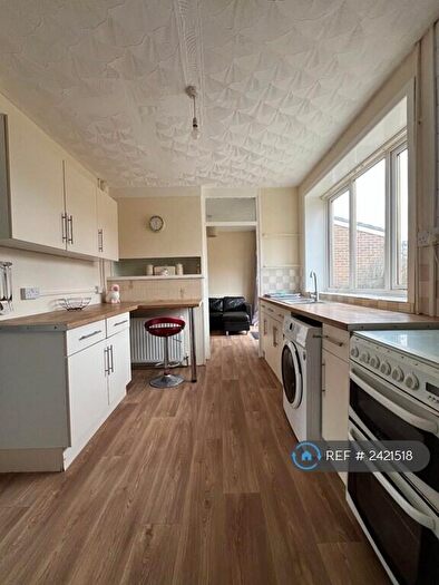 4 Bedroom Semi-Detached House To Rent In Daubeny Close, Bristol, BS16