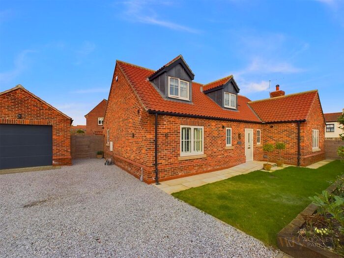 3 Bedroom Detached House For Sale In Rectory Close, Nafferton, Driffield, YO25
