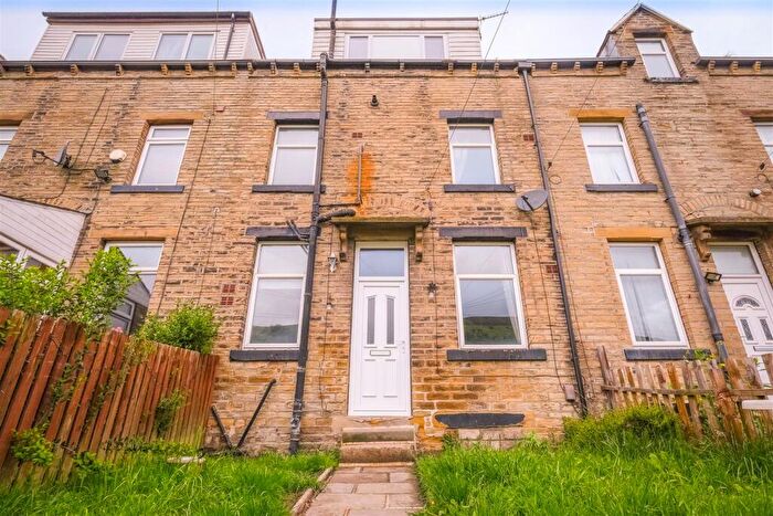 3 Bedroom Terraced House For Sale In Stanley Street North, Holmfield, Halifax, HX2