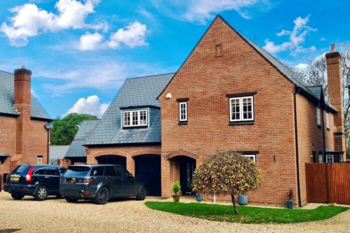 5 Bedroom Detached House For Sale In Matchams Close, BH24