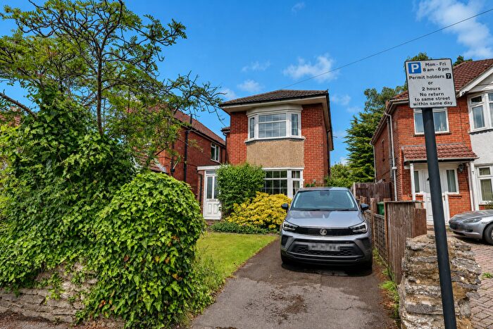 3 Bedroom Detached House For Sale In Southampton, SO16