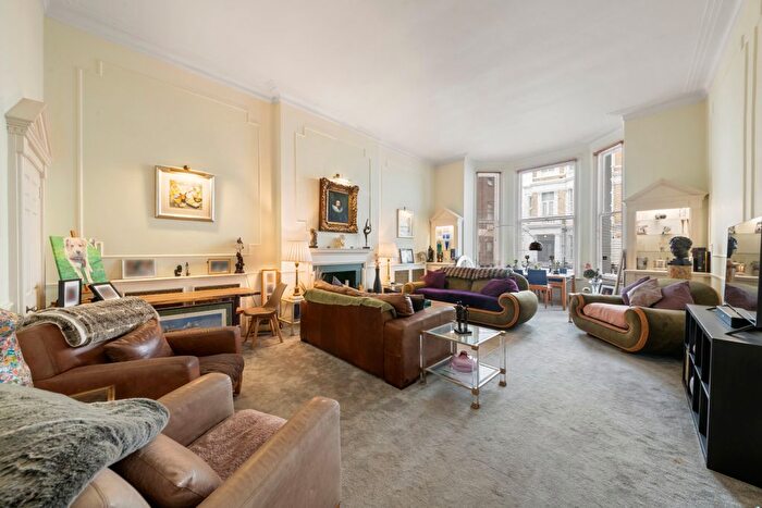 2 Bedroom Flat For Sale In Lexham Gardens, London, W8