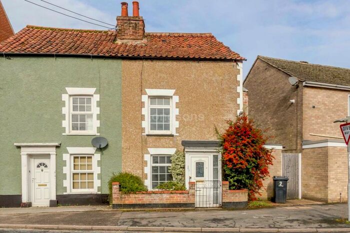 3 Bedroom Semi-Detached House To Rent In London Street, Swaffham, PE37