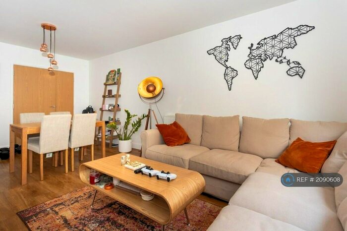 3 Bedroom Maisonette To Rent In Nelson Walk, London, E3