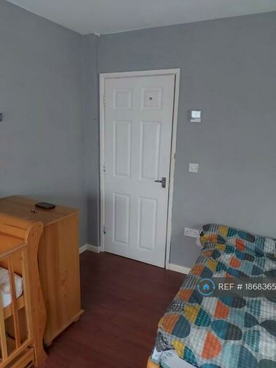 1 Bedroom Flat To Rent In Salisbury Road, Exmouth, EX8
