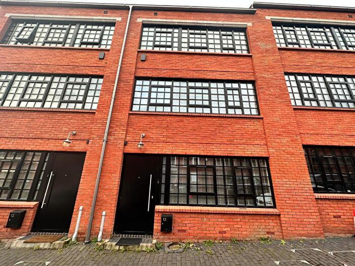 3 Bedroom Mews To Rent In Pemberton Street, Jewellery Quarter, Birmingham, B18