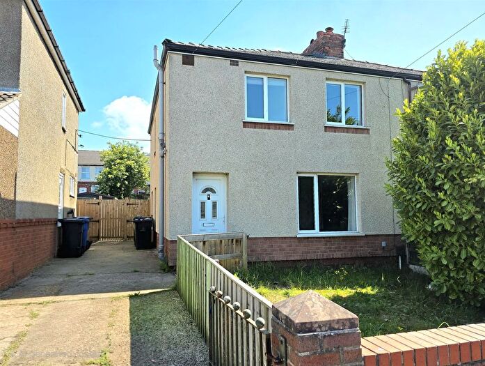 3 Bedroom Semi-Detached House To Rent In Alfred Road, Askern, Doncaster, DN6