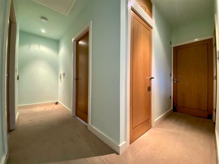 2 Bedroom Flat For Sale In Church Tower View, Huddersfield, HD3