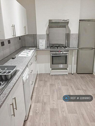 4 Bedroom Semi-Detached House To Rent In Penhale Road, Portsmouth, PO1