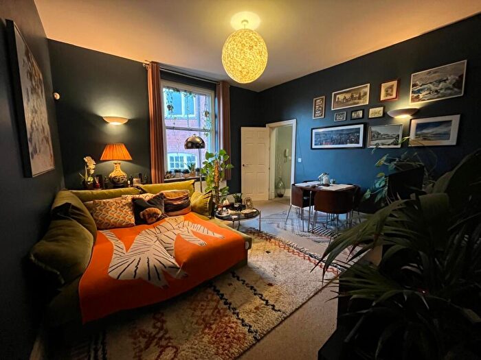 1 Bedroom Apartment To Rent In Moorland Road, Splott, Cardiff, CF24