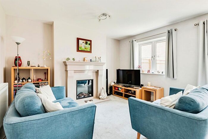 2 Bedroom Semi-Detached House For Sale In Linden Gardens, Carterton, OX18