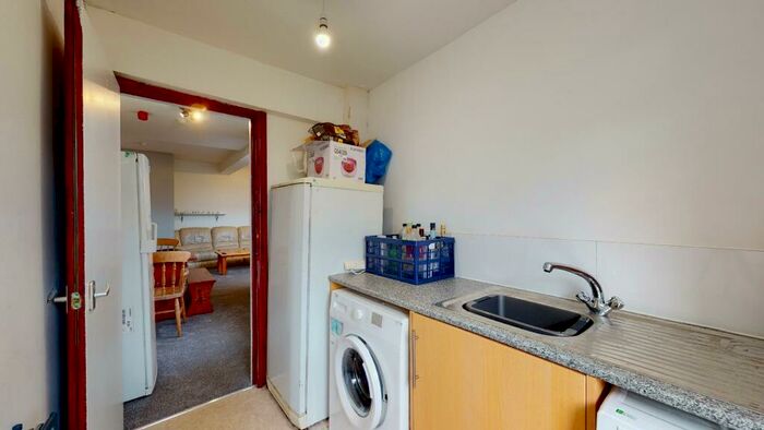 8 Bedroom House To Rent In - Clementson Road, Crookes, S10