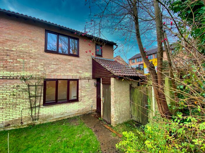 1 Bedroom Semi-Detached House To Rent In Tollwood Park, Crowborough TN6