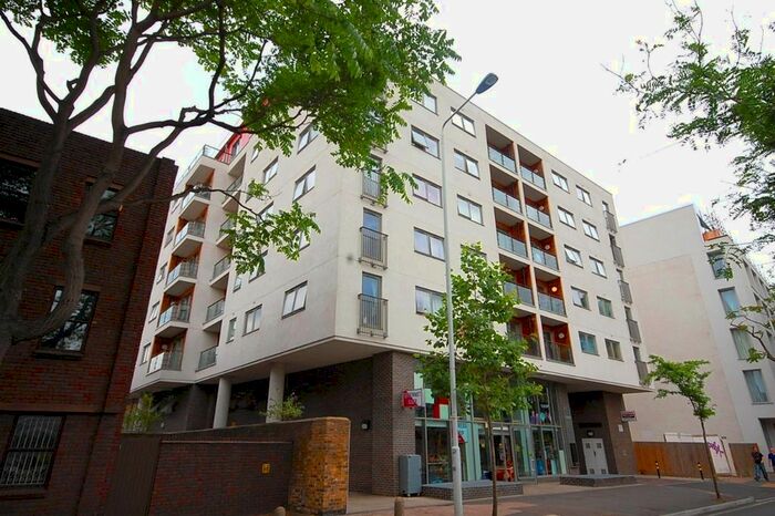 2 Bedroom Flat To Rent In Long Lane, London, SE1