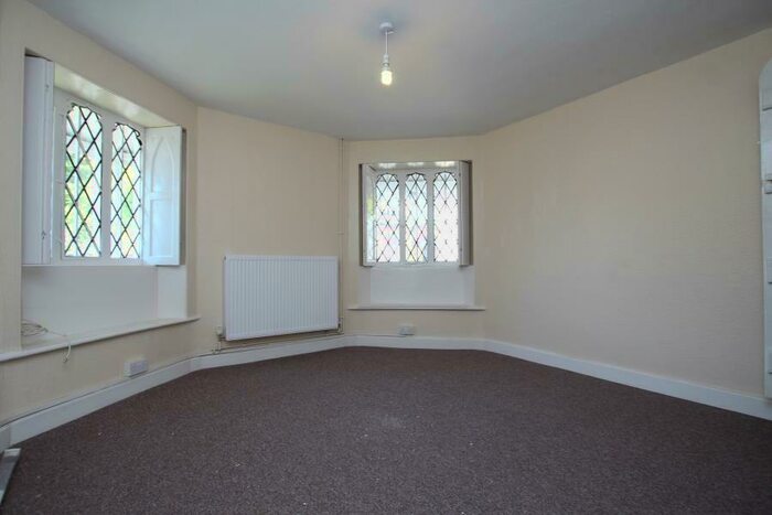2 Bedroom Detached House To Rent In Westbury Road- Westbury-on-Trym, BS9