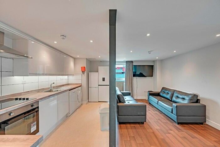 6 Bedroom Flat To Rent In Matilda Street, Sheffield, S1