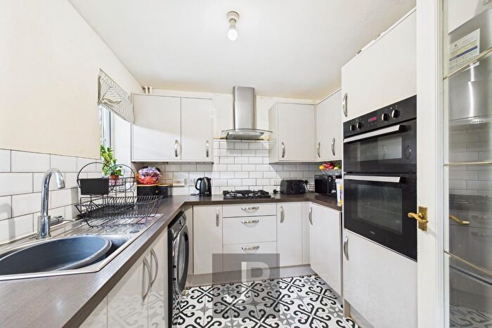 3 Bedroom Terraced House To Rent In Lennox Close, Chafford Hundred, RM16