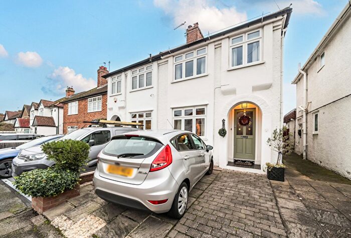 3 Bedroom Semi Detached House For Sale In Whittaker Road, Sutton, SM3
