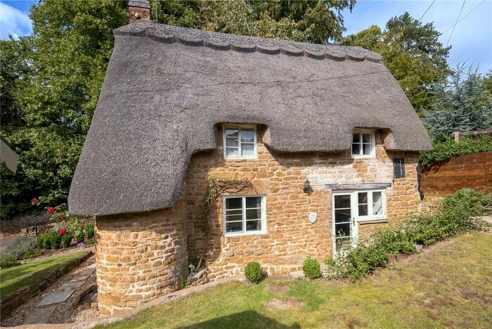 2 Bedroom Detached House For Sale In Alkerton, Banbury, Oxfordshire, OX15