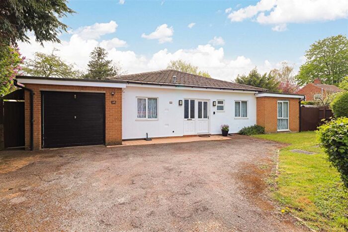 3 Bedroom Detached Bungalow For Sale In Roseford Road, Cambridge, CB4