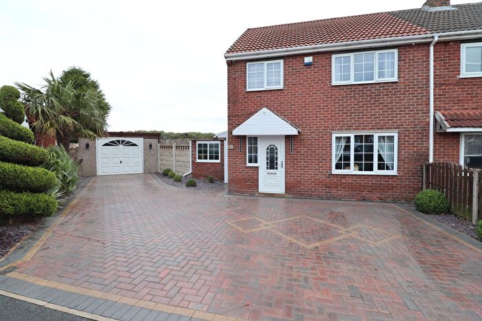 3 Bedroom Semi-Detached House For Sale In Whin Gardens, Thurnscoe, Rotherham, S63