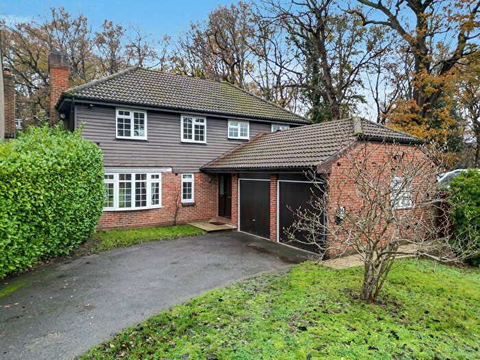 4 Bedroom Detached House To Rent In Burleigh Park, Cobham, KT11