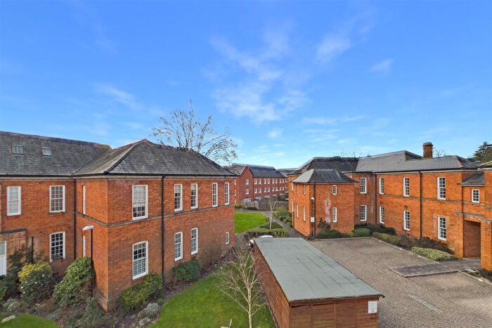 1 Bedroom Flat For Sale In Longley Road, Chichester, PO19