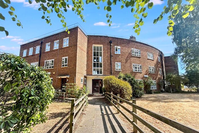 1 Bedroom Flat For Sale In Flat Shackleton Court, Croxted Road, Dulwich, London, SE21