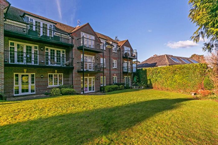 2 Bedroom Flat For Sale In Chilbolton Avenue, Winchester, SO22