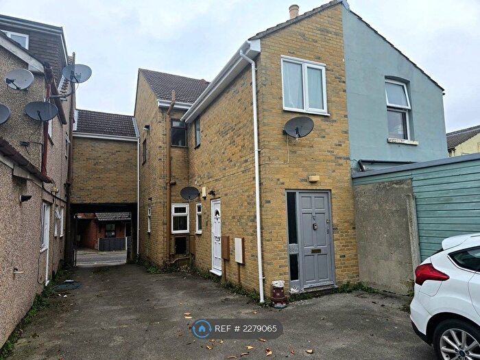 1 Bedroom Flat To Rent In Gillingham Road, Gillingham, ME7