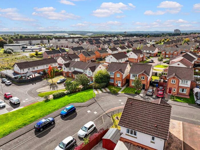 3 Bedroom Detached House To Rent In Craigievar Avenue, Garthamlock, Glasgow, G33