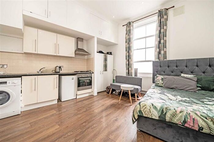 Studio To Rent In Old Brompton Road, London, SW5