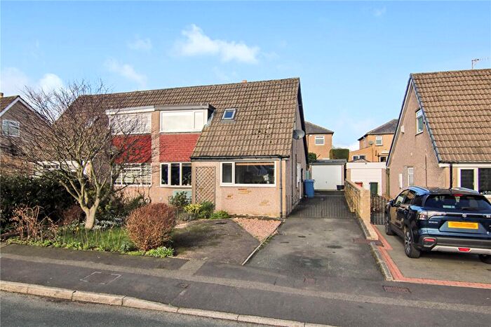 3 Bedroom Semi-Detached House For Sale In Manse Way, Sutton-In-Craven, BD20
