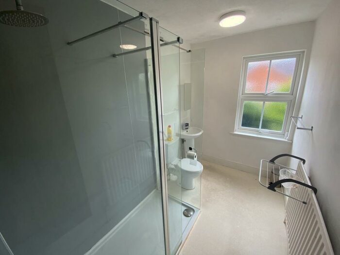 3 Bedroom Terraced House To Rent In Clarendon Park Road, Leicester, LE2