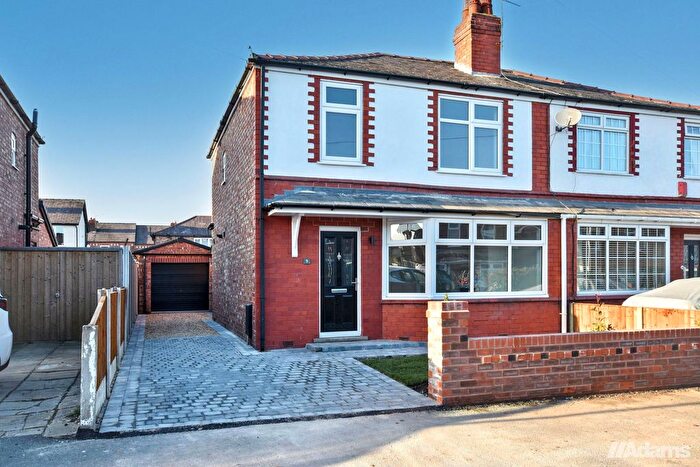 3 Bedroom Semi Detached House For Sale In Windsor Drive, Grappenhall, WA4