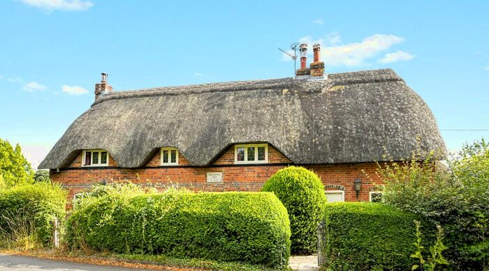 5 Bedroom Detached House For Sale In Bransbury, Winchester, SO21