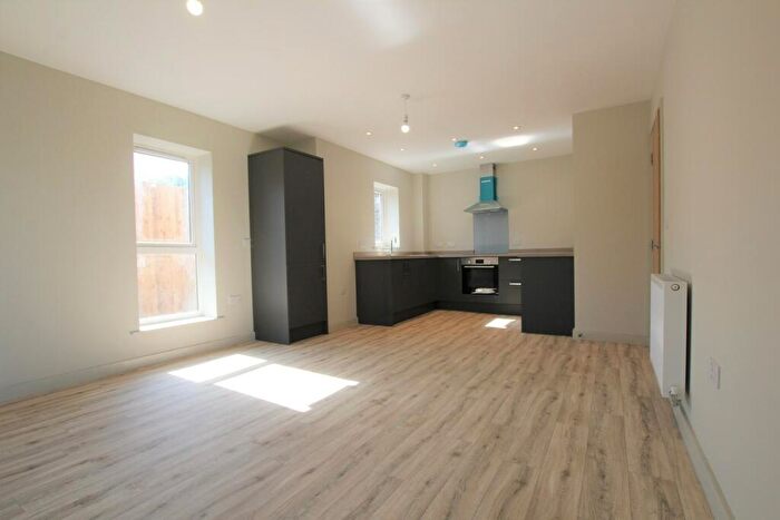 2 Bedroom Apartment To Rent In Firmin Way, Wilford, NG11