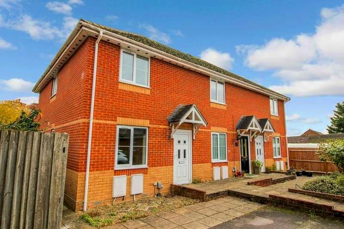 2 Bedroom Terraced House To Rent In Banks Close, Andover, SP10
