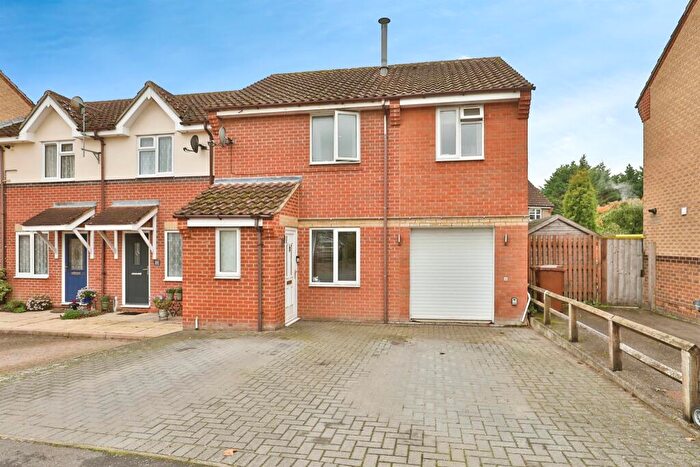 3 Bedroom End Of Terrace House For Sale In Redfern Close, Scarning, Dereham, NR19