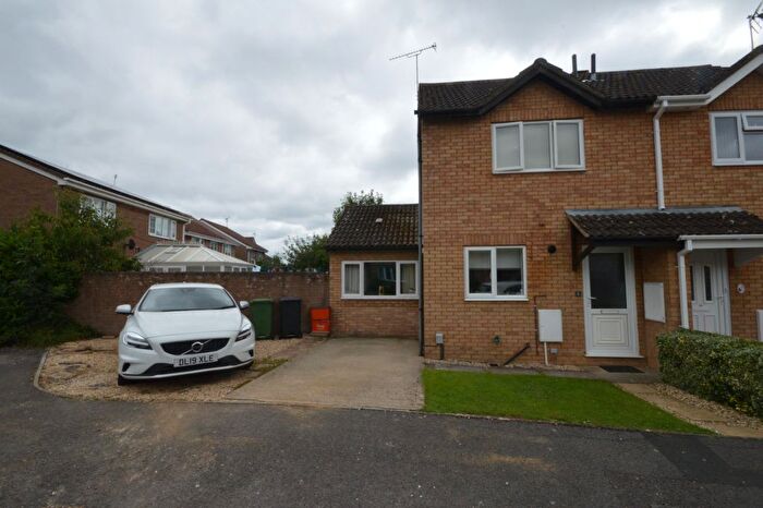 2 Bedroom Terraced House To Rent In Poynings Way, Grange Park, Swindon, SN5