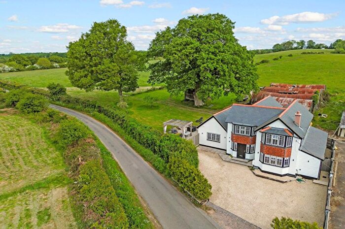 5 Bedroom Country House For Sale In Rossiters Lane, Woodlands, Southampton, SO40