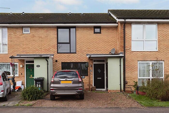 3 Bedroom Terraced House To Rent In Heston Road, Redhill - Fully Furnished, RH1