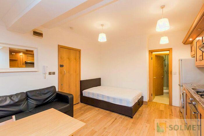 Studio To Rent In Montagu Row, Marylebone, London, W1U